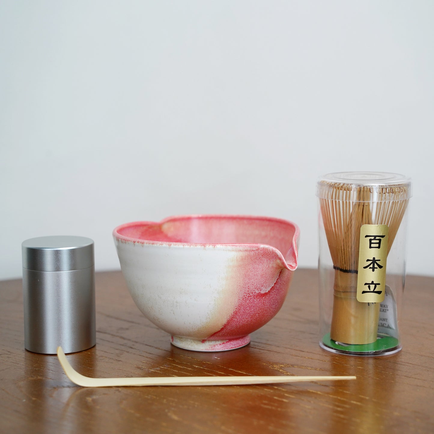 Heart-Shaped-Spouted-Matcha-Tea-Bowl-with-whisk-spoon-powder tin