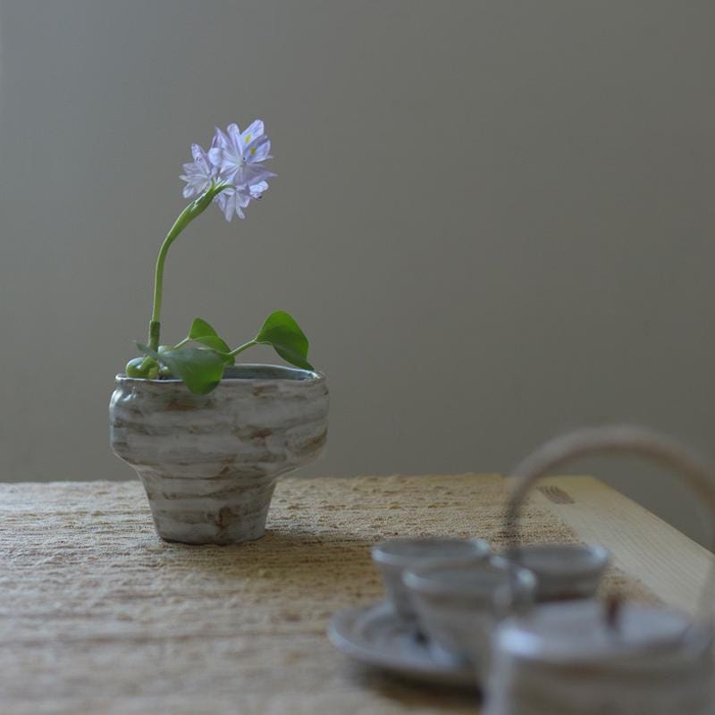 Retro Pottery vase, Miniature Pottery Vase for Mom,Dry flower vase,ceramic flower vase, Flower Pot,Decorative Vase,Minimalist White Vase